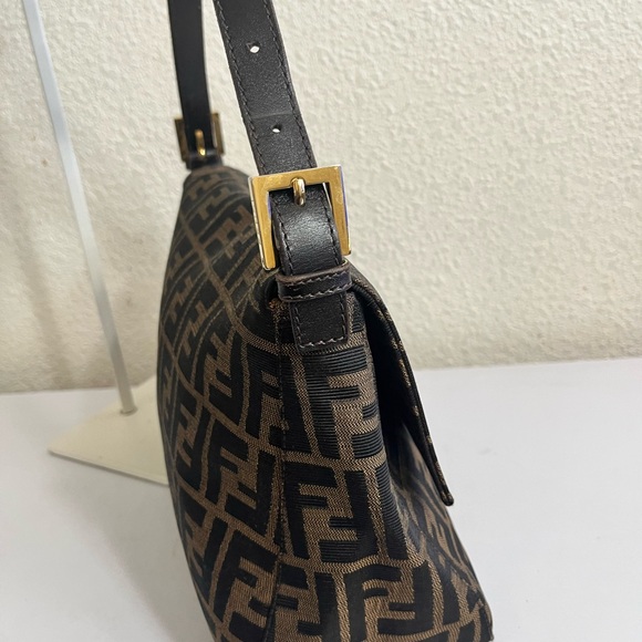 Fendi  Zucca Mama Baguette Shoulder Bag with Gold Buckle - Picture 13 of 16